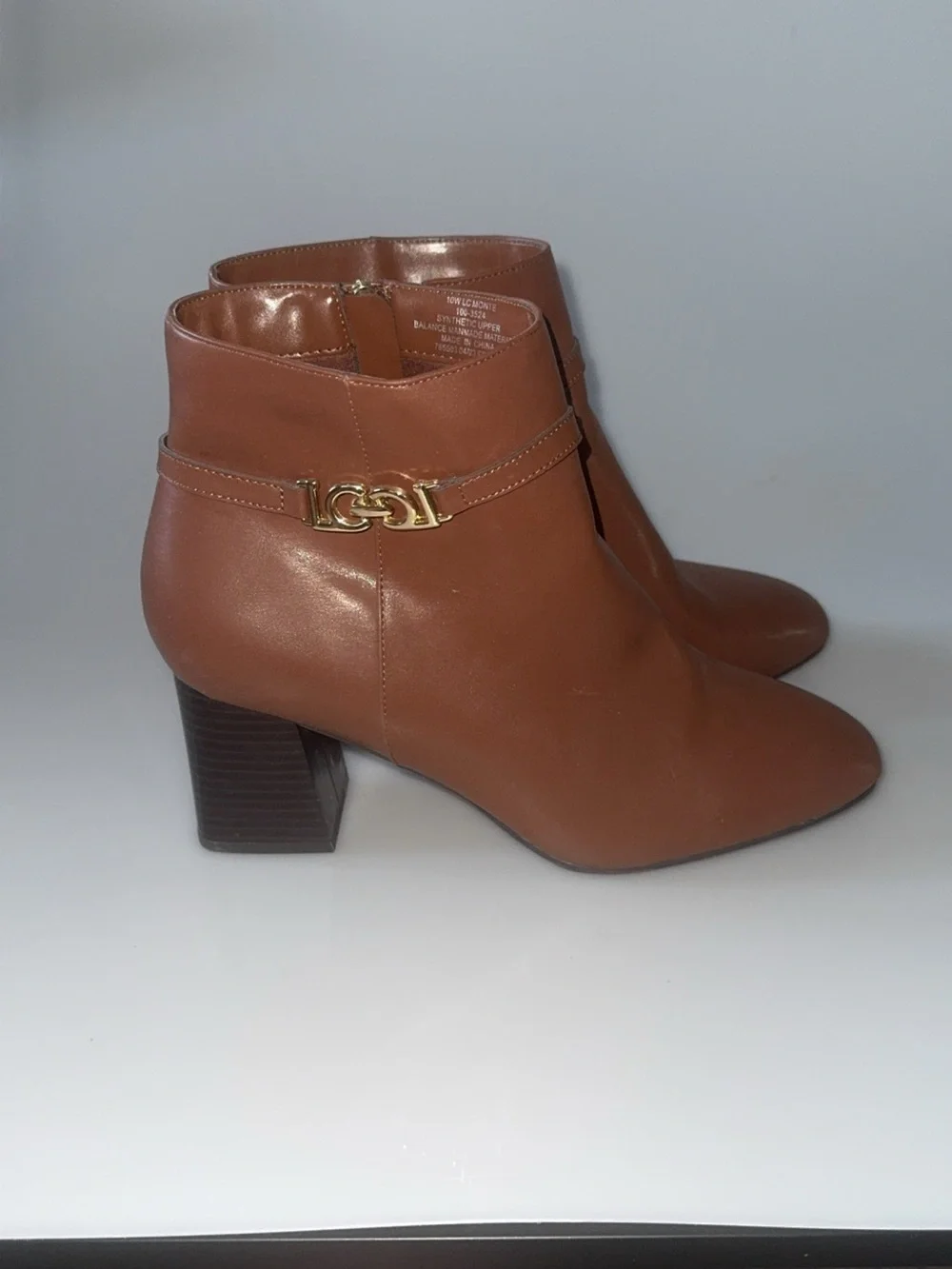 Liz Claiborne Women's Tan Leather Ankle Boots with Gold Detail - Picture 5 of 8